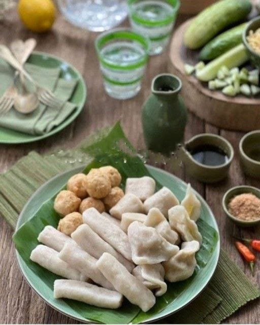 Pempek Kapal Selam
